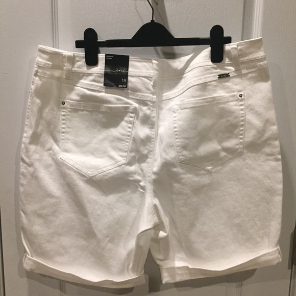 Plus size white shorts! - Picture 2 of 6